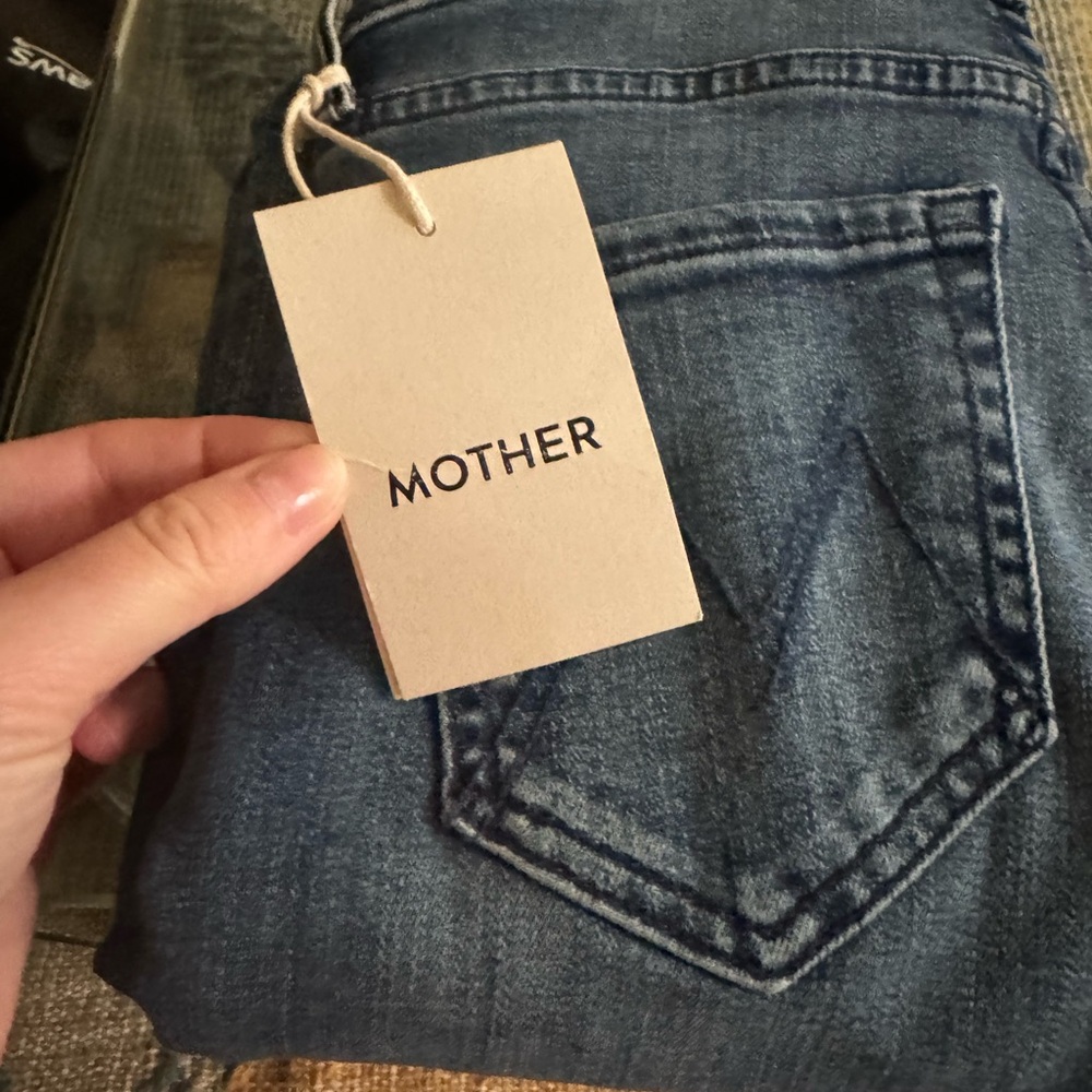Mother The Mid Rise Dazzler Ankle Step Fray Mixtape size 24, brand new!